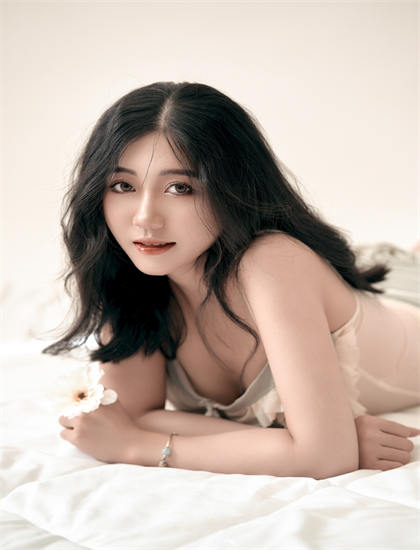 女人第一次做里面紧不紧_老师你多久没做了爱了